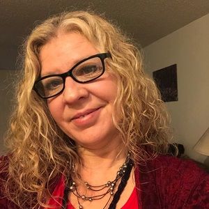 Meet your Posher, Monica